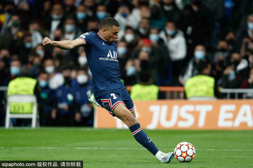 姆巴佩生涯4次对阵利物浦1胜3负，4场比赛仅打进1球（面对利物浦，姆巴佩生涯4战1胜3负，仅收获1球）