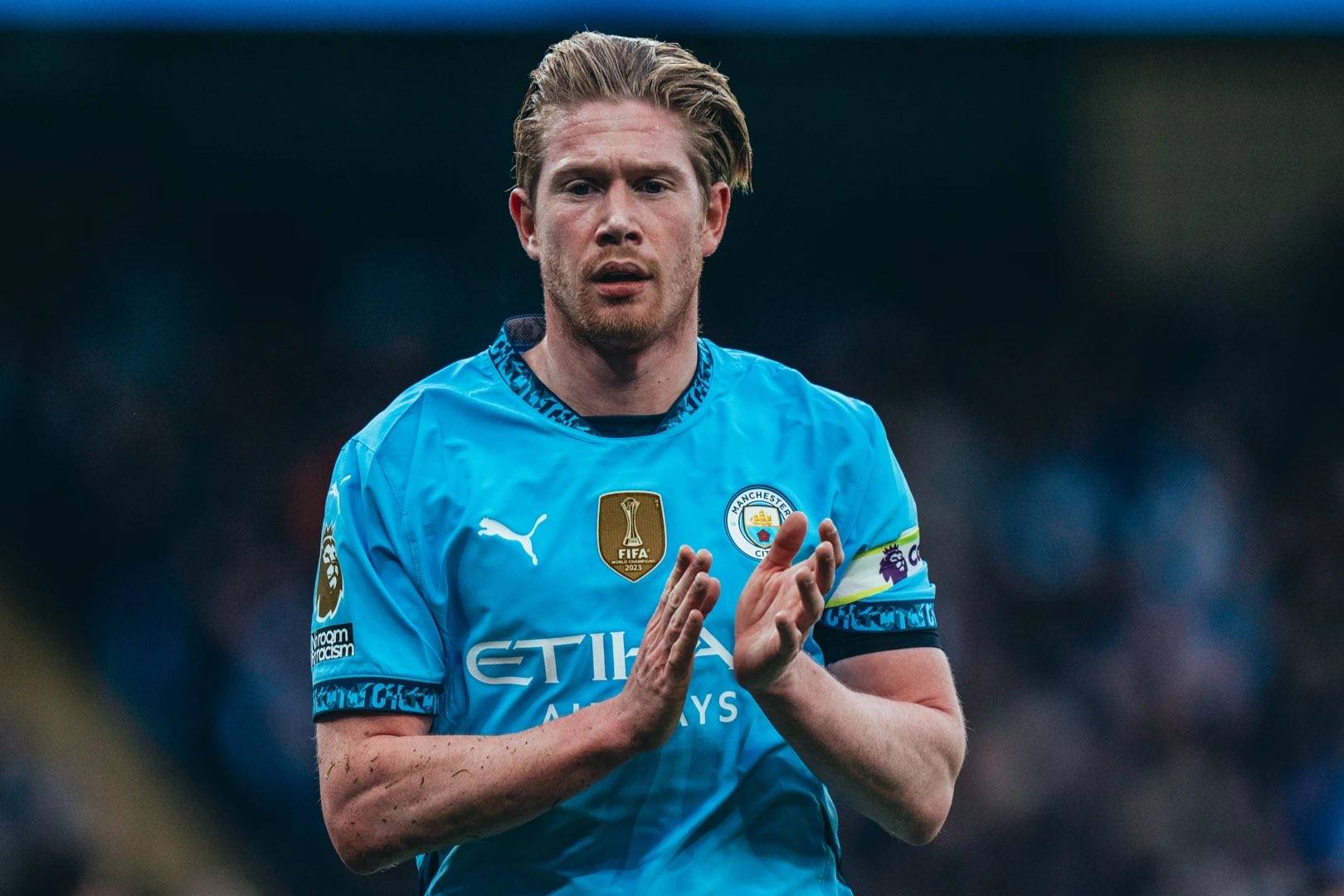 头槌助帕尔马连追两球逼平米兰，德尔普拉托当选全场最佳球员（帕尔马凭借头球连扳两球战平米兰，德尔普拉托荣膺本场最佳）