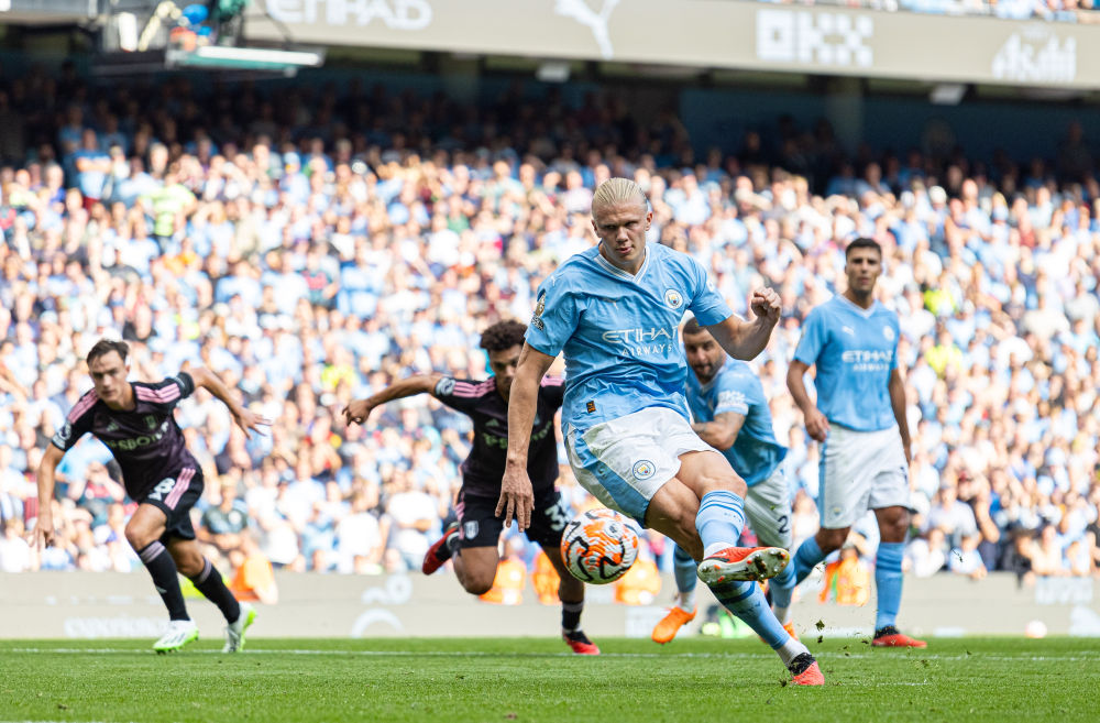 卡拉布里亚：去希腊后米兰的比赛我每场都看，一场都没落下（卡拉布里亚：赴希腊后米兰比赛我场场追看，一场没错过）