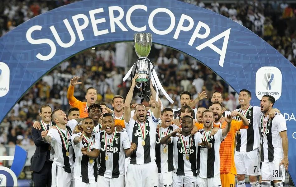 每体：瓜迪奥拉本周一现身巴塞罗那，受邀参加一场新书发布会（每体：瓜迪奥拉周一亮相巴塞罗那，应邀出席新书发布会）