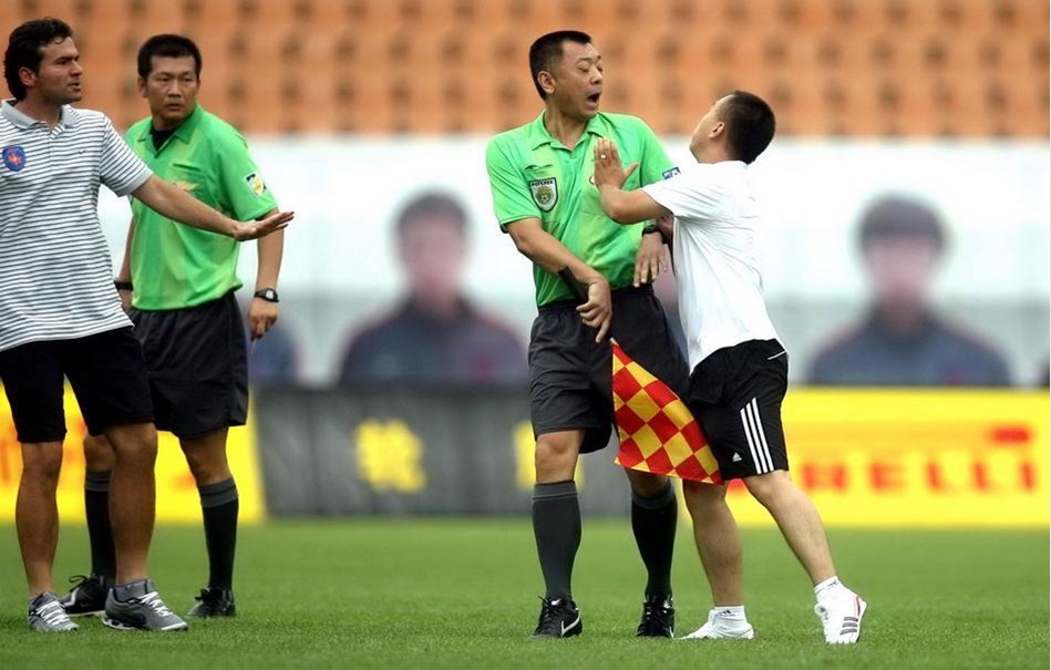 莱比锡快速反击震撼对手防线（莱比锡闪电反击撕裂对手防线）