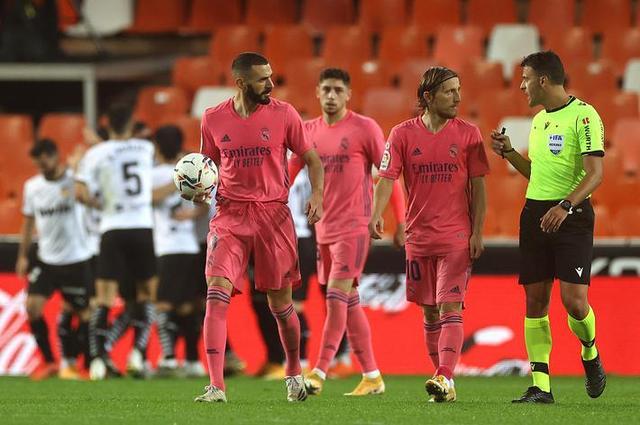 欧冠战报：索博斯洛伊点射绝杀，利物浦1-0力克国米（欧冠快讯：索博斯洛伊点球制胜，利物浦1-0击败国米）